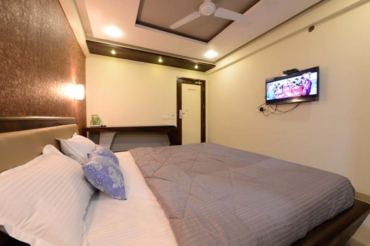 Hotel Manila Ahmedabad Exterior foto